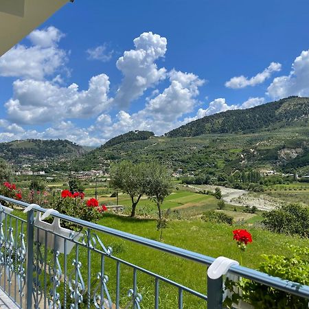 Vila Ardea Berat Buitenkant foto