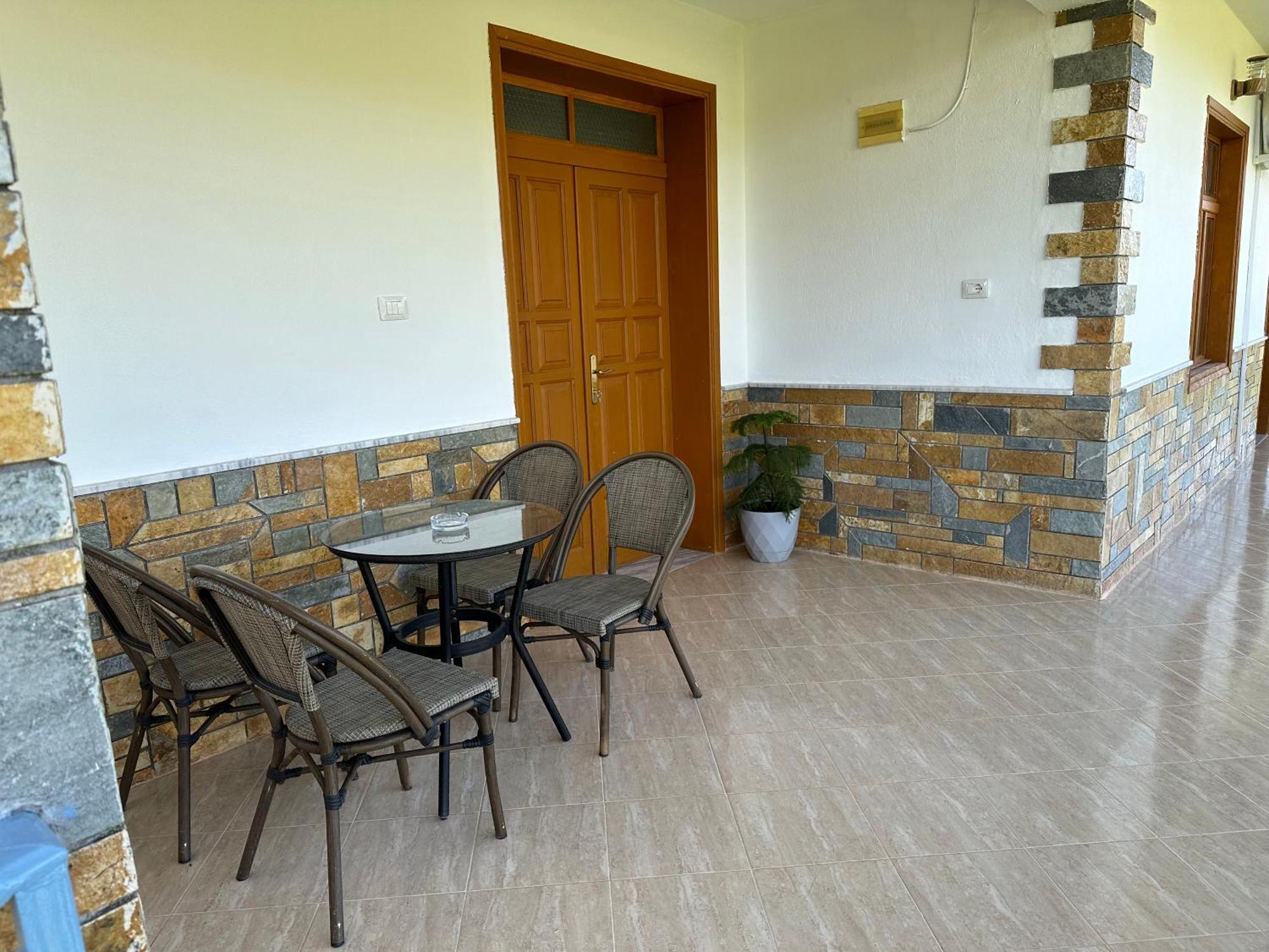 Vila Ardea Berat Buitenkant foto