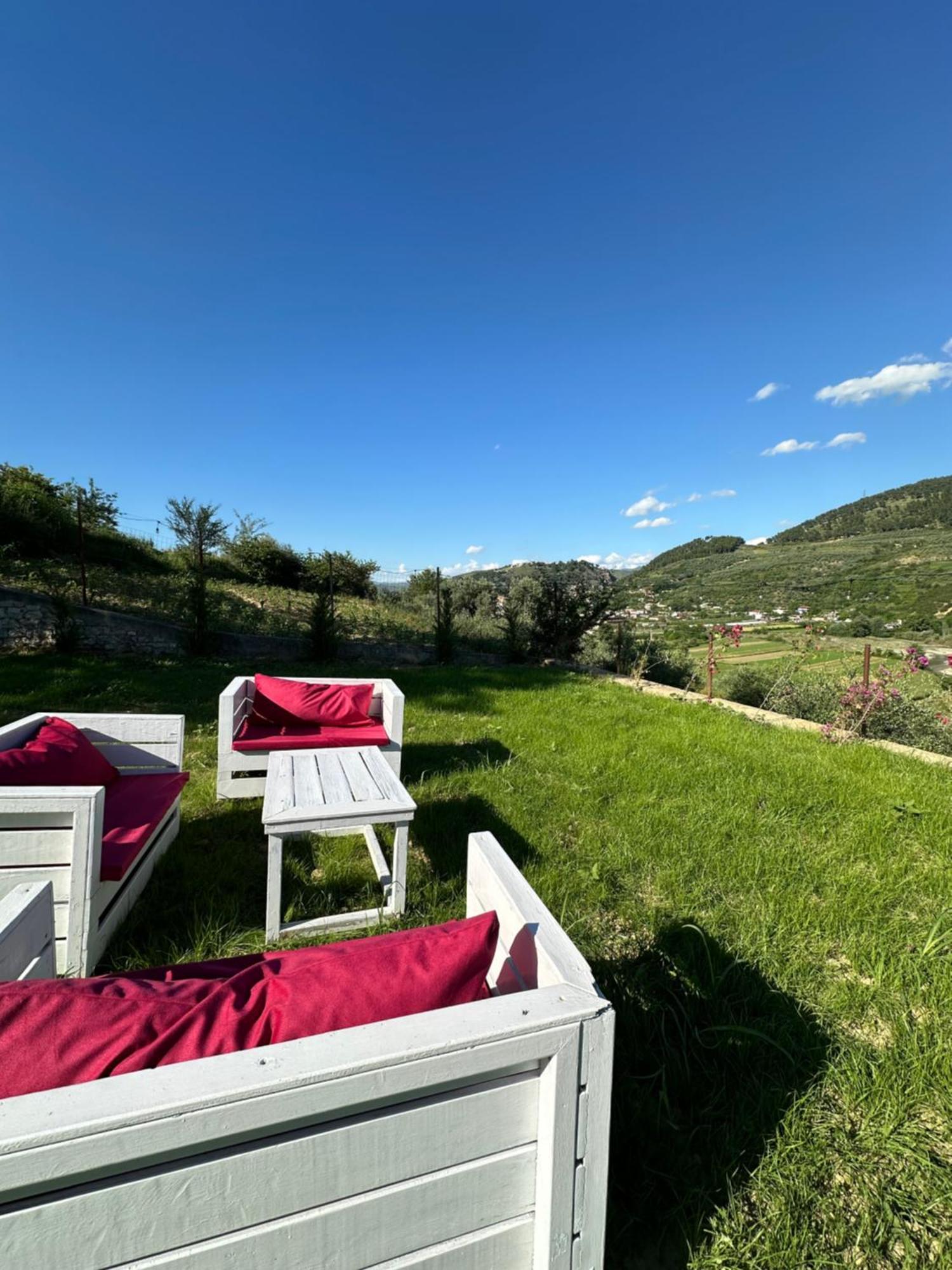 Vila Ardea Berat Buitenkant foto